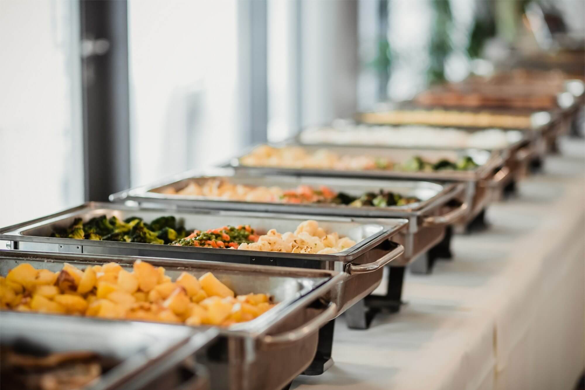 Latvia’s largest tax borrowers located in fixtures manufacture and catering sectors 3